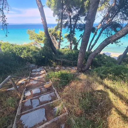 Solunskizen Luxvilla, Kalithea Halkidiki Kriopigi